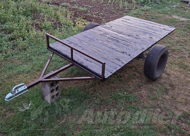 Kikinda - auto prikolica