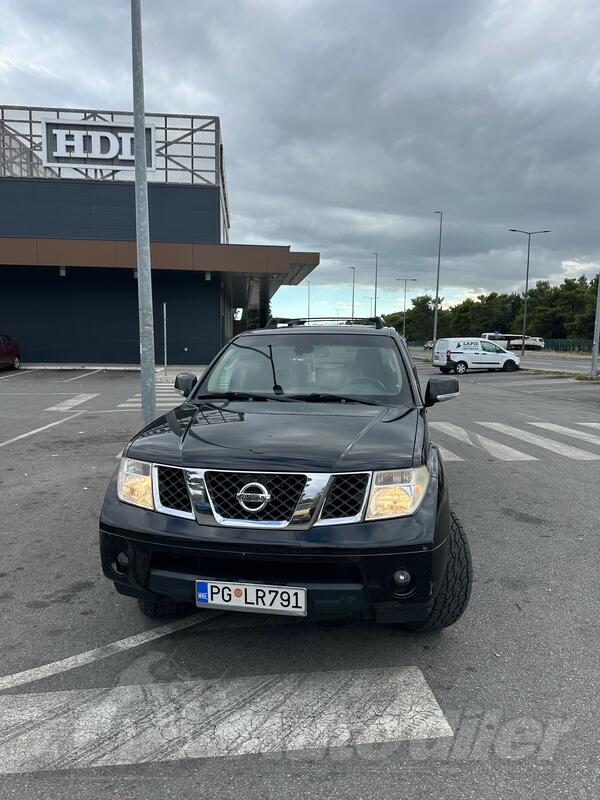 Nissan - Pathfinder - 2.5 dci