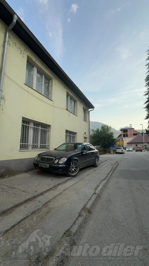 Mercedes Benz - E 280 - 3.2CDI