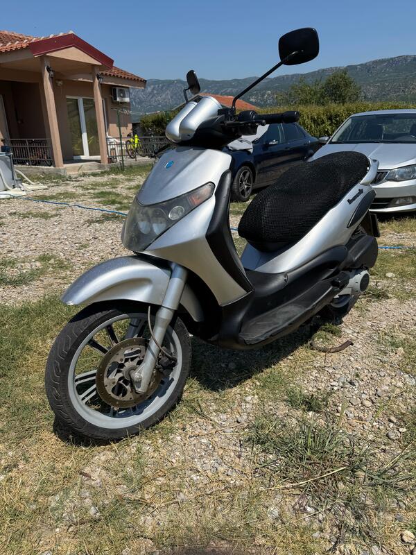 Piaggio - Beverly