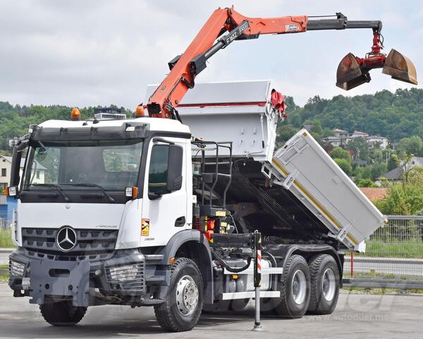 Mercedes Benz - AROCS 2635 Kiper + Kran FASSI F165AZ.0.22