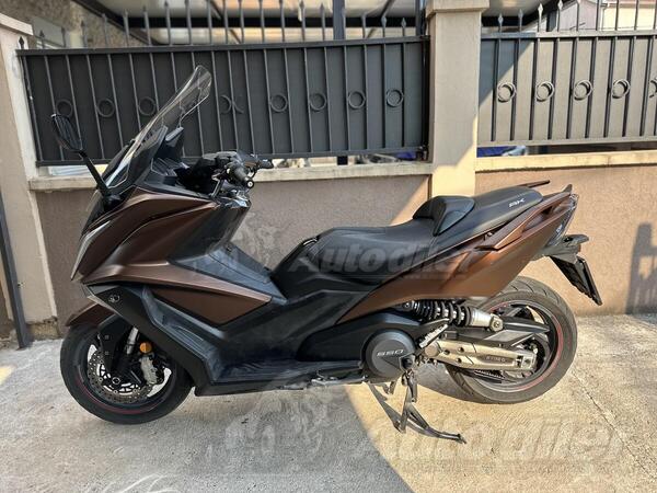 Kymco - AK550