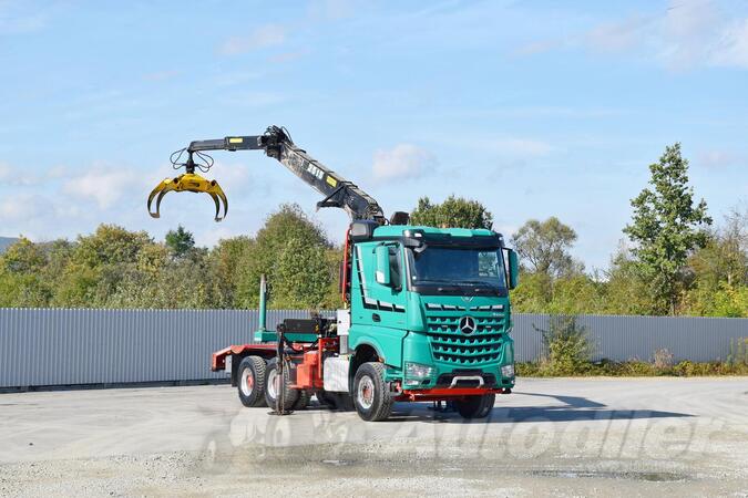 Mercedes Benz - AROCS 3363 6x4 kamion za prijevoz drva + Kran LOGLIFT 251S