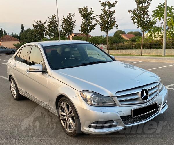 Mercedes Benz - C 180 - C 2.2 cdi