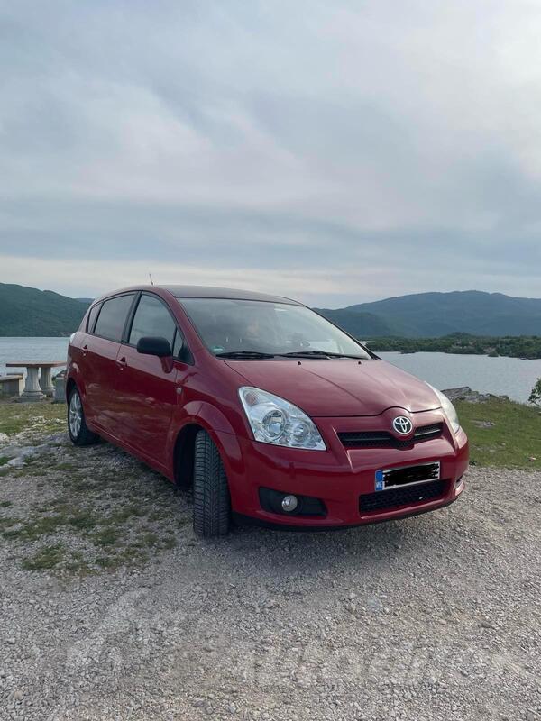 Toyota - Corolla Verso - 2.2 D-4D