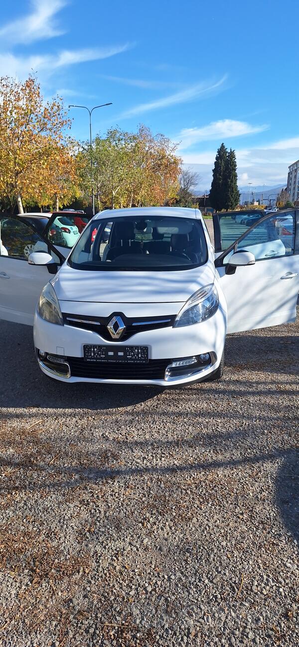 Renault - Scenic - 1.5 dci