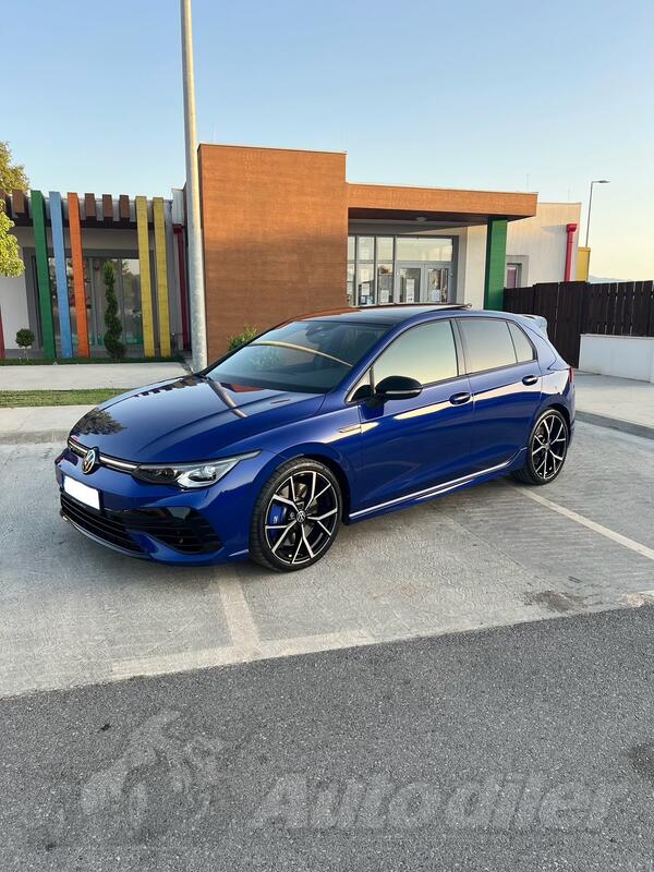 Volkswagen - Golf 8 - R 2.0 TSI 4 MOTION