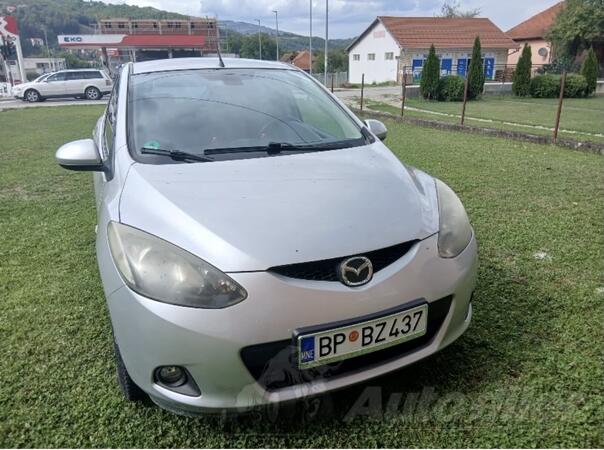 Mazda - 2 - 1.4 hdi