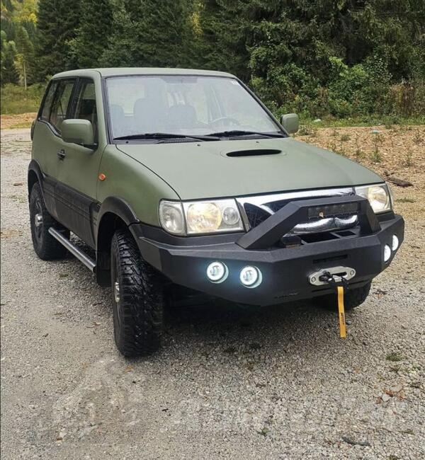 Nissan - Terrano II - 2.7