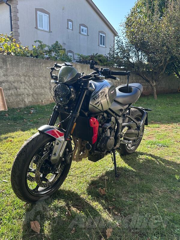 Triumph - Trident 660