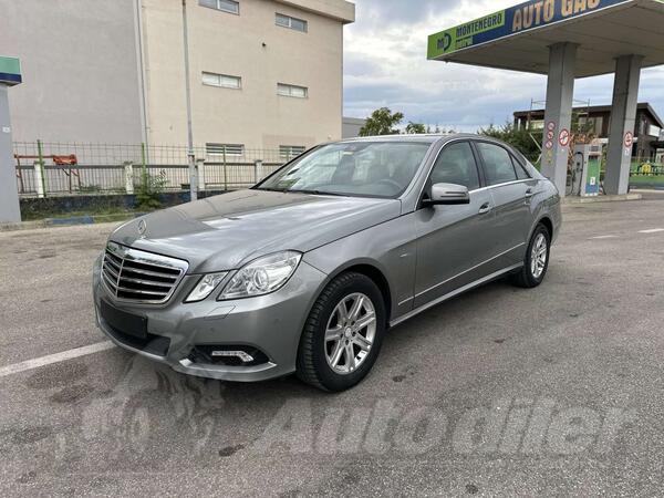 Mercedes Benz - E 220 - Avantgard