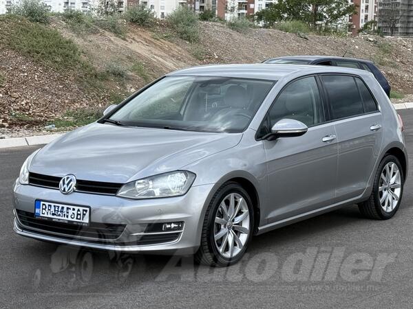 Volkswagen - Golf 7 - 1.2