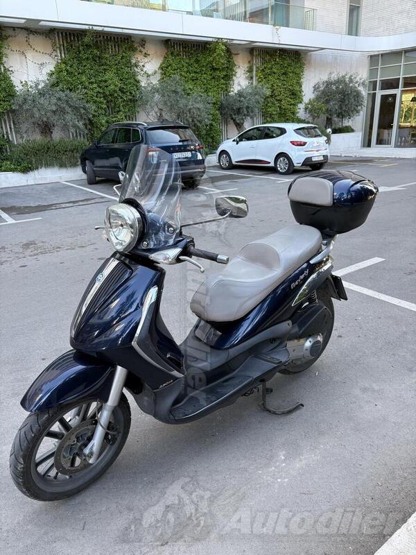 Piaggio - Beverly Tourer