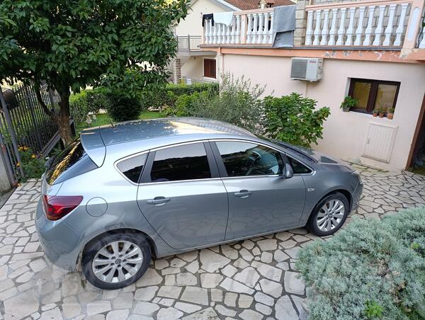 Opel - Astra - 1.7cdti
