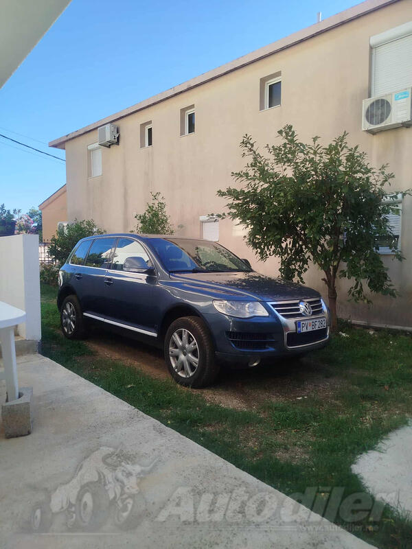 Volkswagen - Touareg