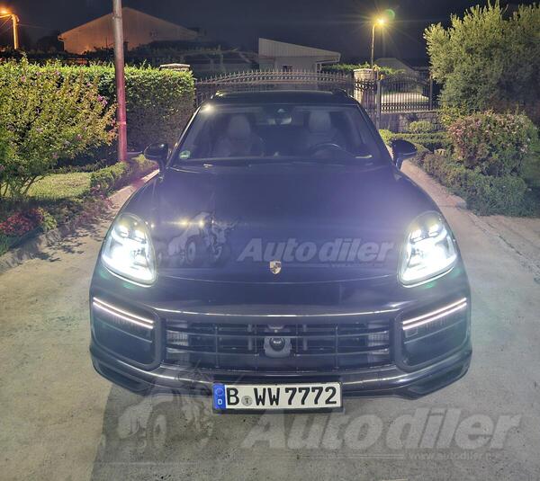 Porsche - Cayenne - Twin-Turbo V8 4.0