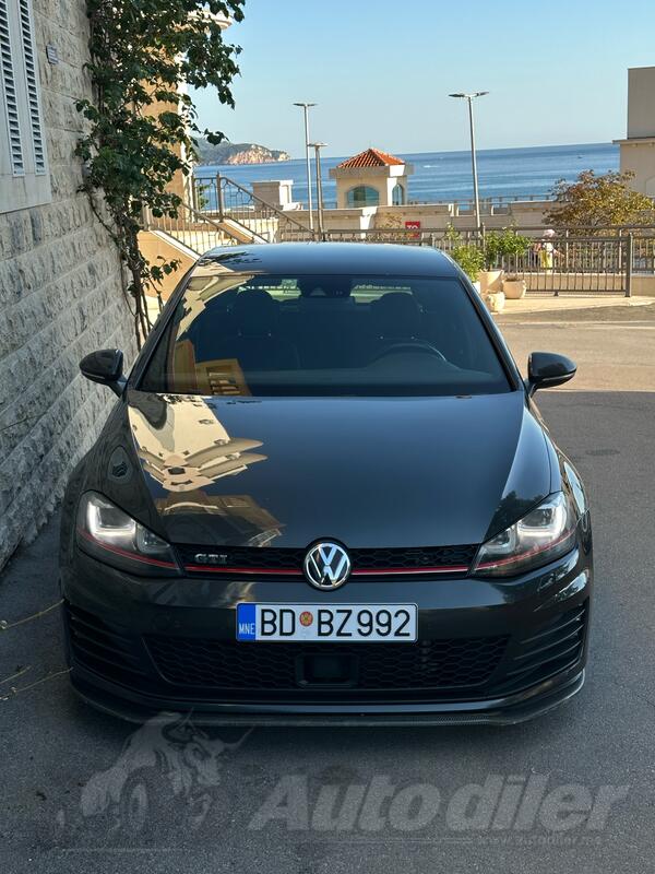 Volkswagen - Golf 7 - GTI