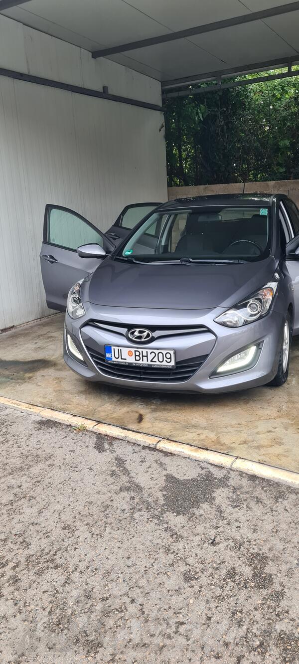 Hyundai - i30 - 1.6 crdi