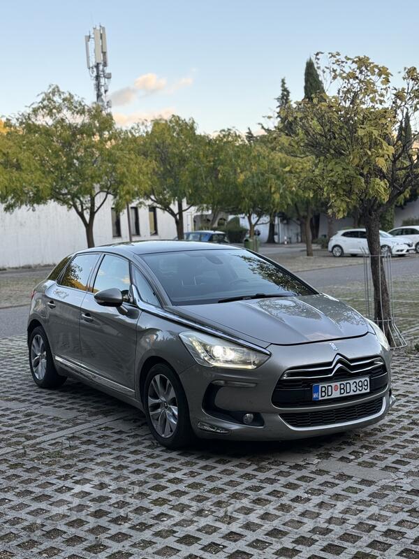 Citroen - DS5 - 1.6 HDi