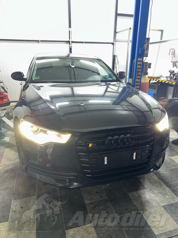 Audi - A6 - 3.0 quattro