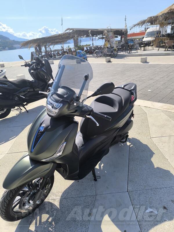 Piaggio - Beverly