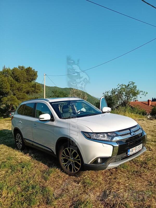 Mitsubishi - Outlander - 2.0 DI-D 4WDM