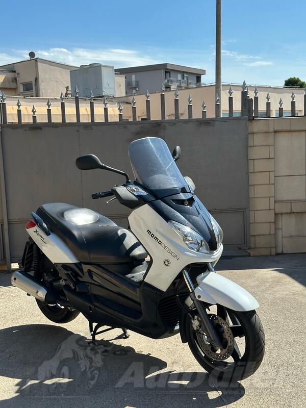 Yamaha - X Max
