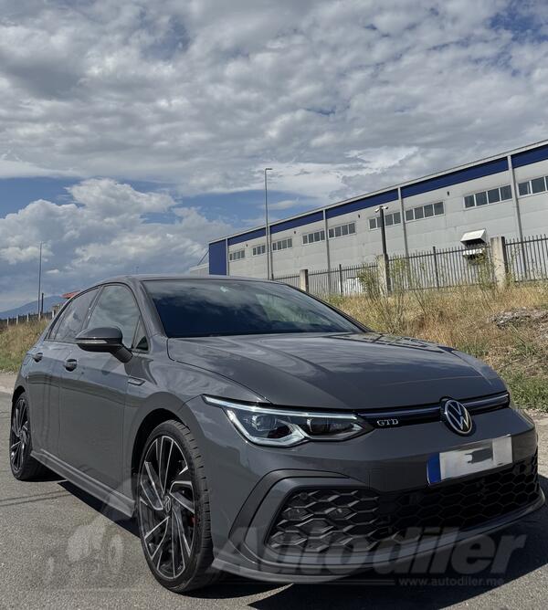 Volkswagen - Golf 8 - 2.0 GTD