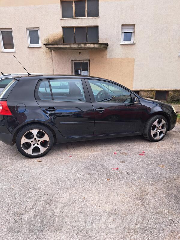 Volkswagen - Golf 5 - 1.9TDI