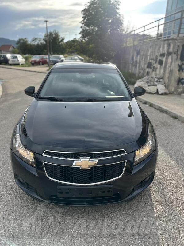 Chevrolet - Cruze - 2.0