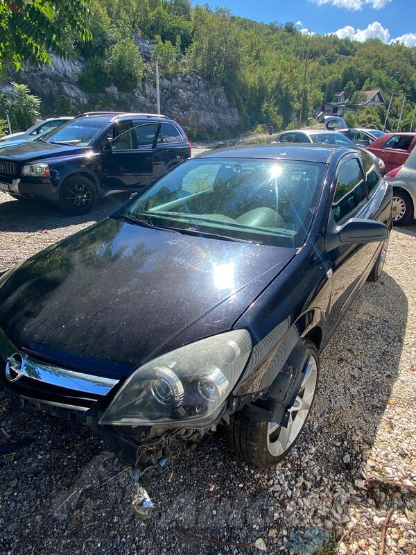 Opel - Astra - 1.9 CDTI