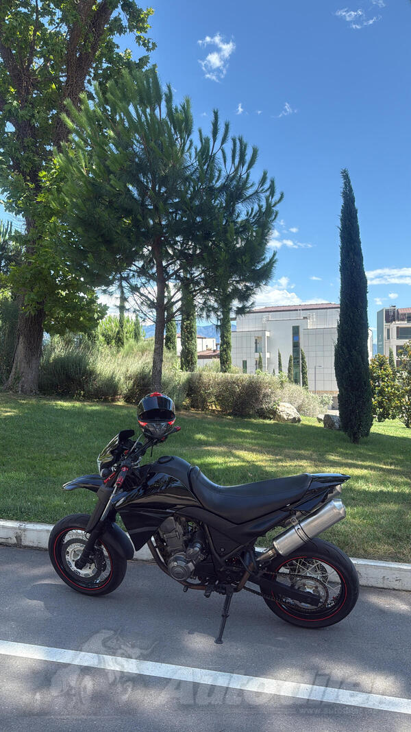 Yamaha - Xt660x