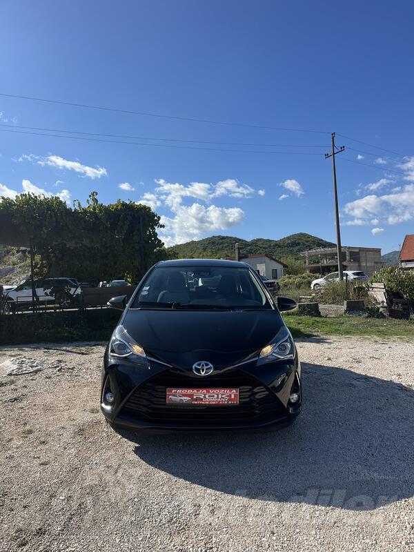 Toyota - Yaris - 1.5 HYBRID.AUTOMATIK