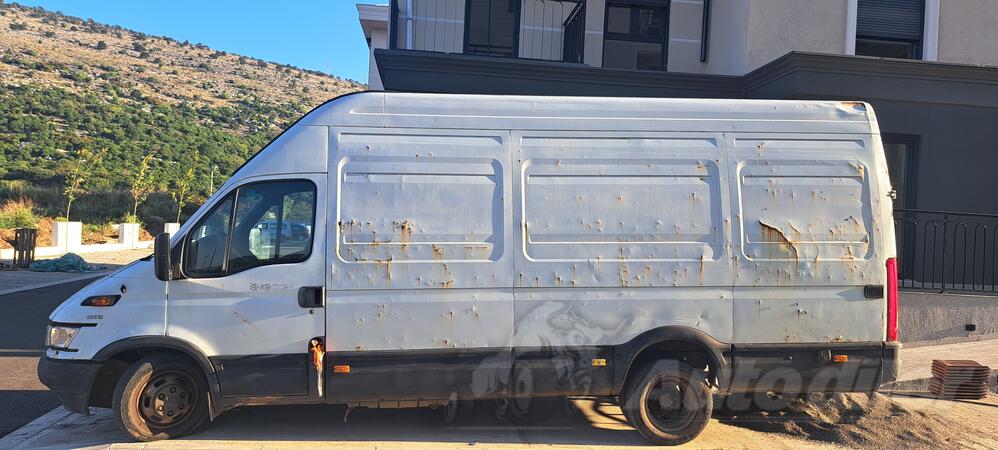 Iveco - Daily 35 13V
