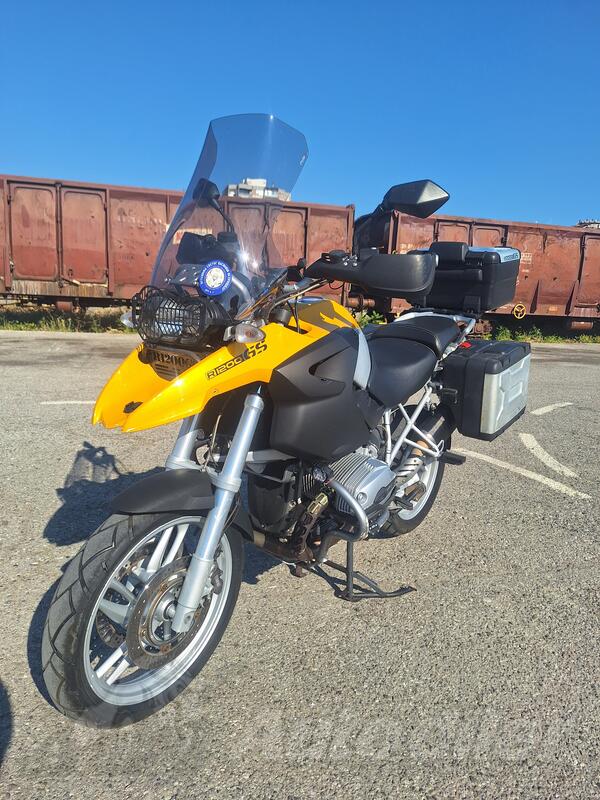 BMW - R1200 gs
