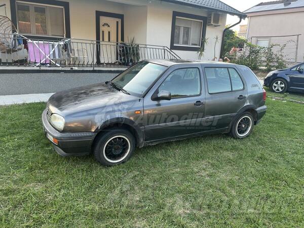 Volkswagen - Golf 3 - 1.9 td
