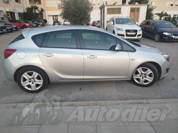 Opel - Astra - 1.7 Cdti