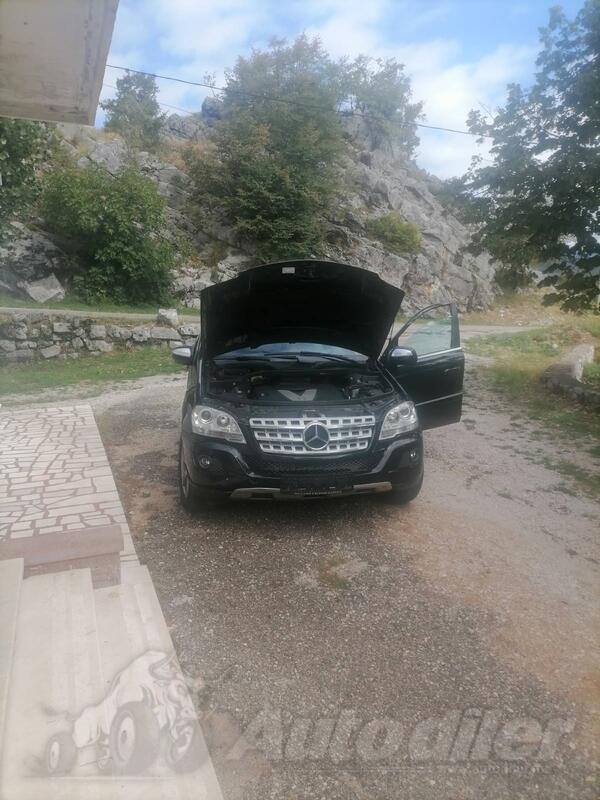Mercedes Benz - ML 320 - 3.2