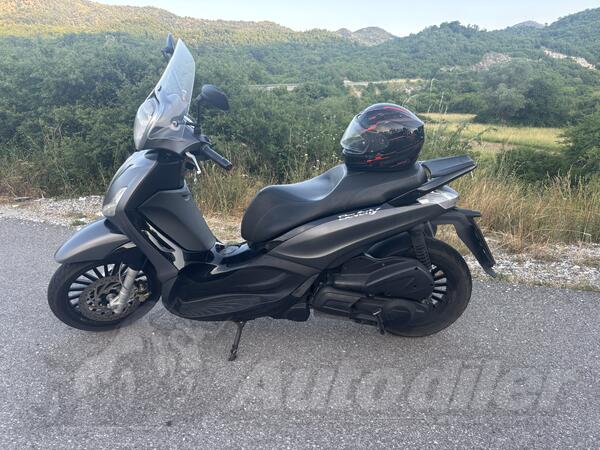 Piaggio - Beverly