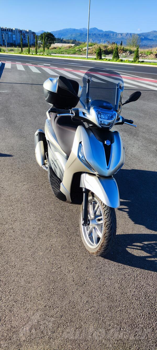 Piaggio - Beverly