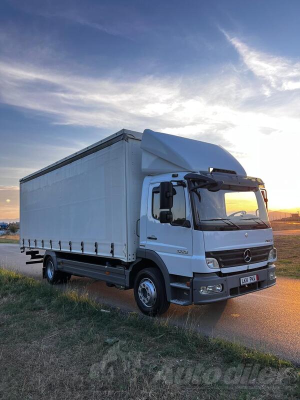 Mercedes Benz - ATEGO 1229