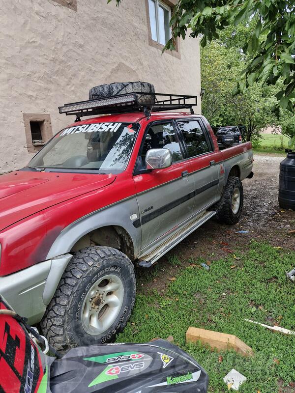 Mitsubishi - L200 - 2,5