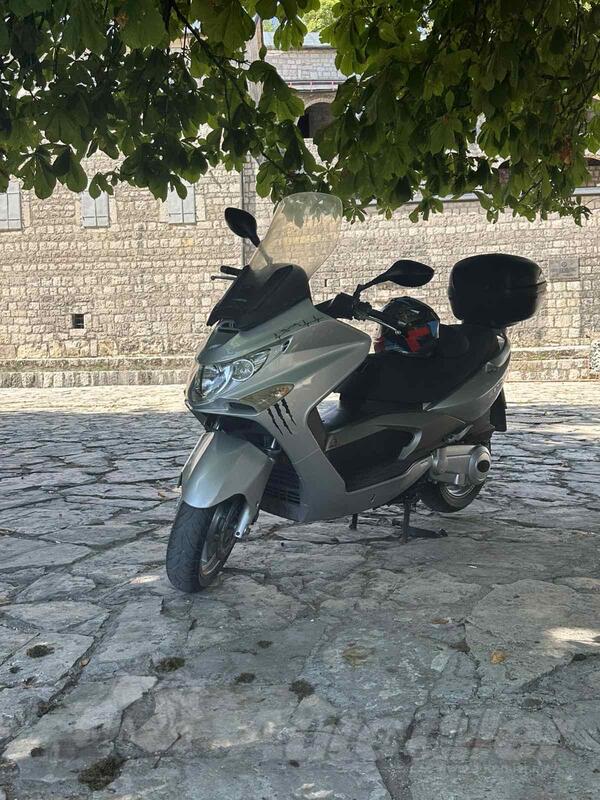 Kymco - Xciting