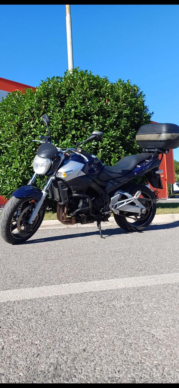 Suzuki - Gsr600