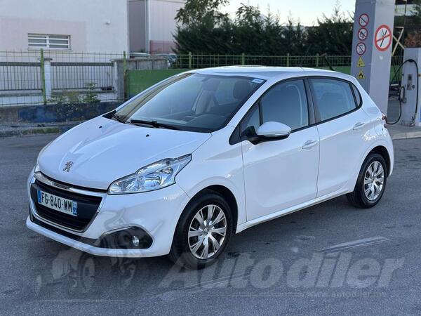 Peugeot - 208 - 1.5Hdi