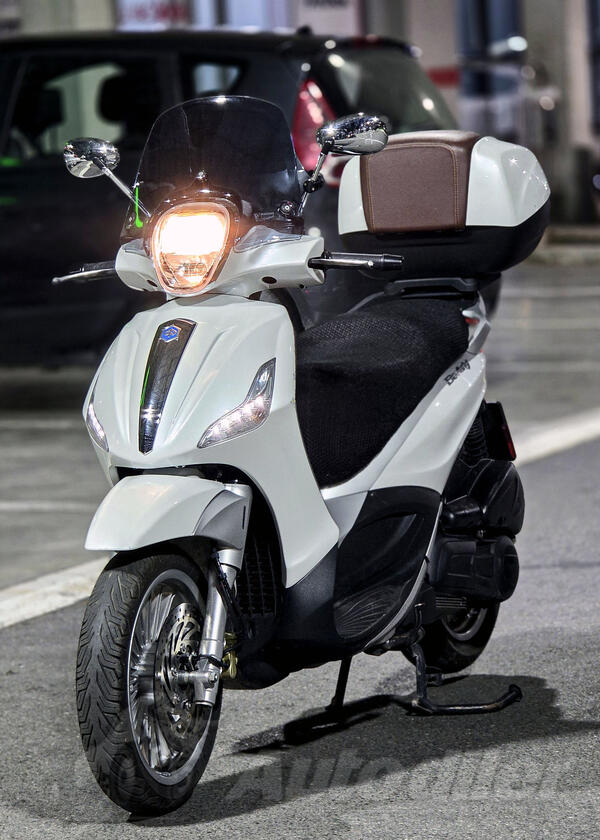 Piaggio - beverly 300