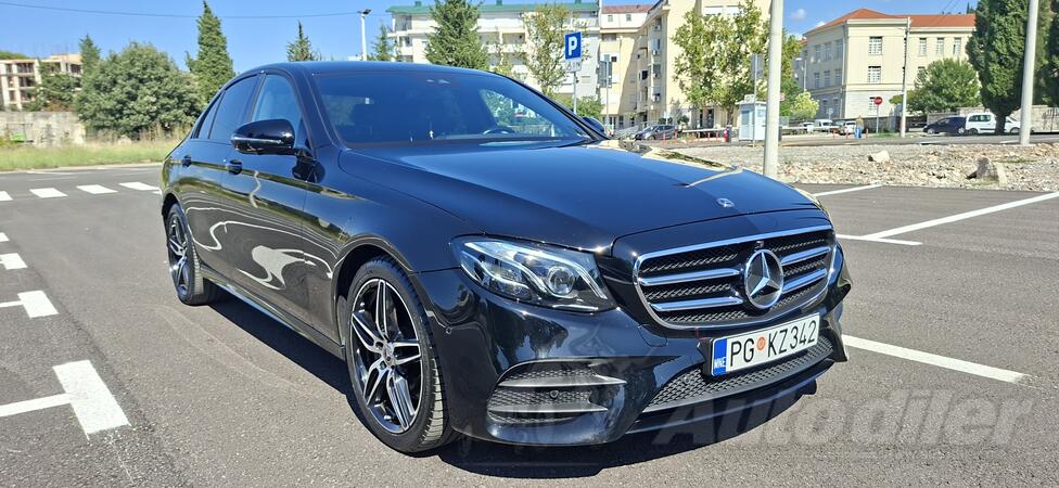 Mercedes Benz - E 220
