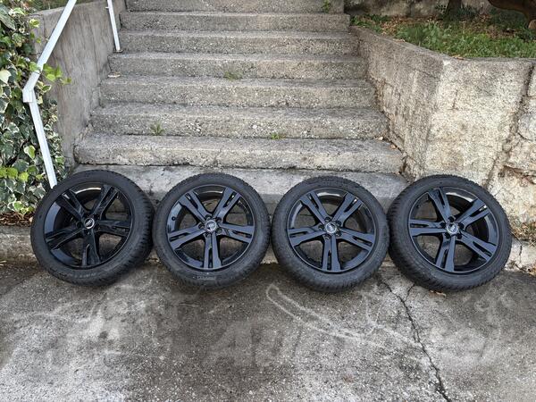 Ostalo felne i PirelliSottoZero3 gume