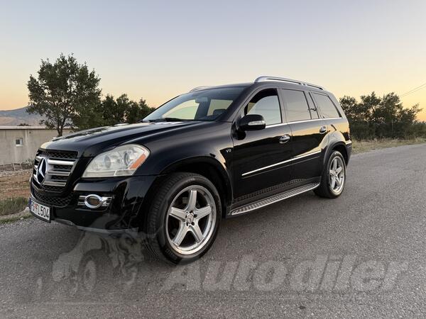 Mercedes Benz - GL 55 AMG - GL 550