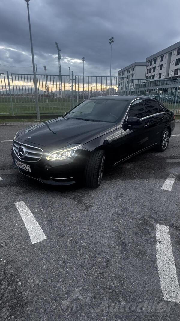 Mercedes Benz - E 220 - cdi